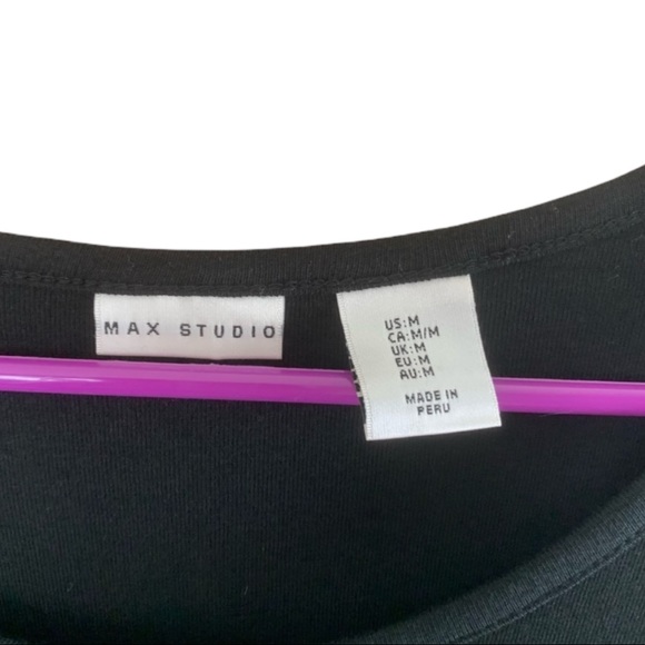 Max Studio Sz M Black Tee NWT - Picture 2 of 2